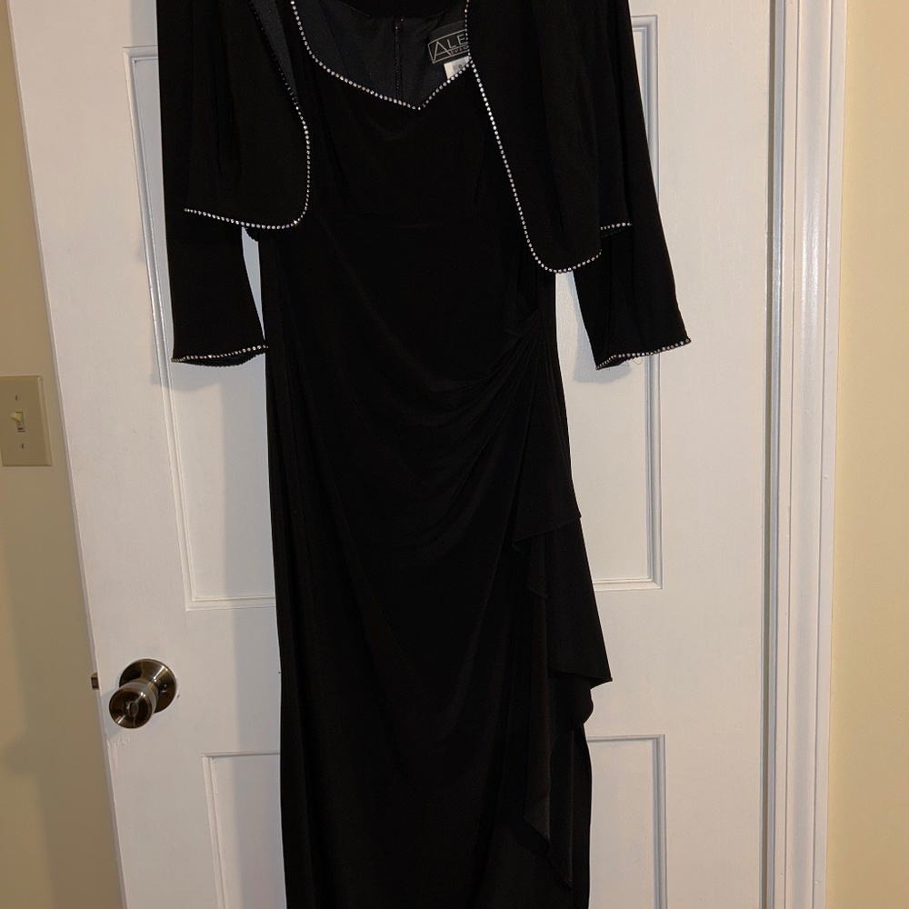 Alex Evenings Black Size 8 gown